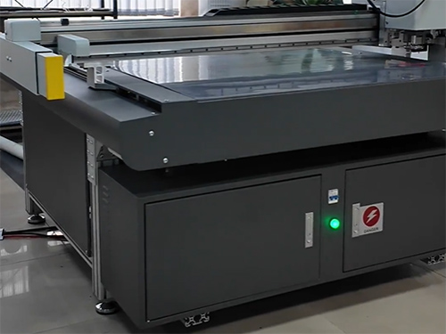 手机盒、烟包卡纸V槽切割